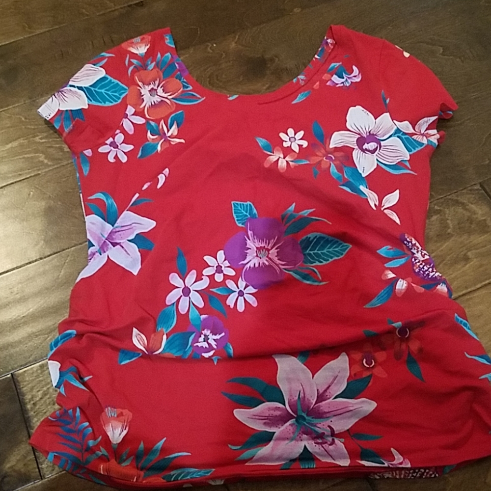 Old Navy maternity top size large